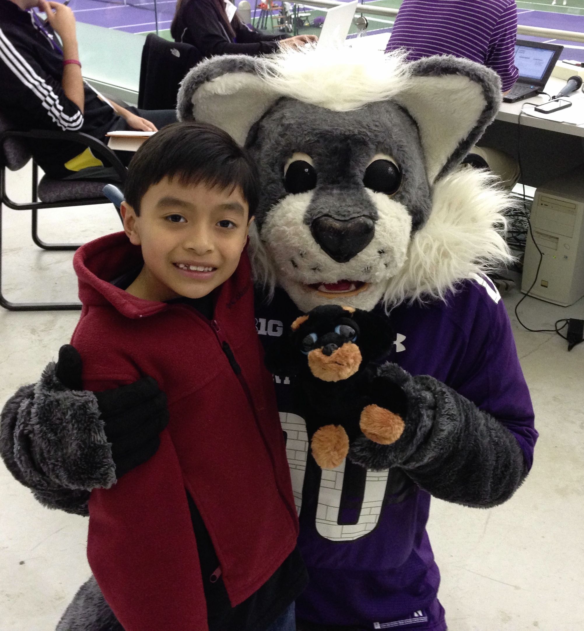Young Fan with Willie the Wildcat